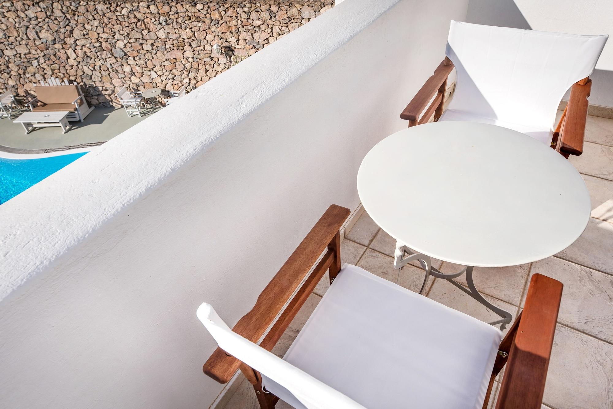 Lavarock Santorini 페리사 외부 사진