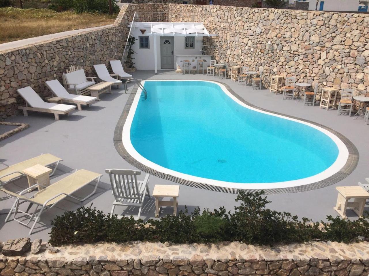 Lavarock Santorini 페리사 외부 사진